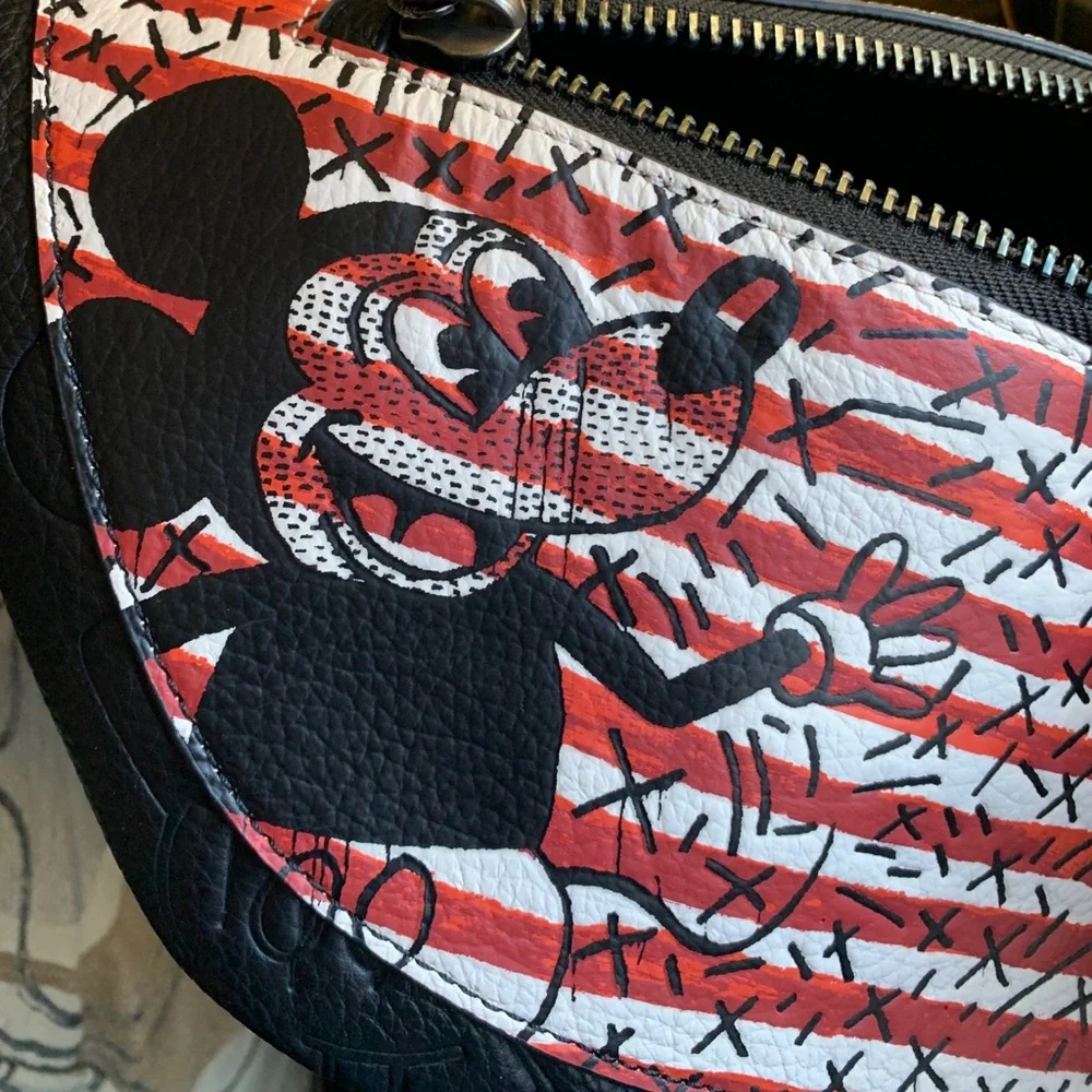 Authentic COACH Pebbled leather Mickey mousse Keith Disney 2 zips belt bag - Picture 11 of 16